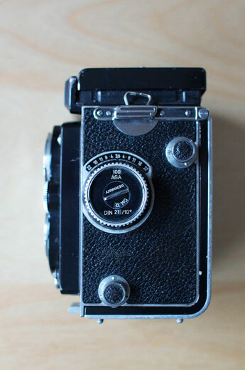 rolleiflex-left.jpg